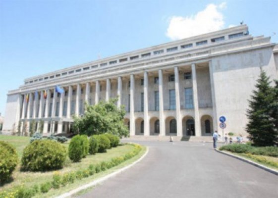Guvernul discută ordonanţa de urgenţă prin care aleşii locali pot migra fără să-şi piardă mandatul